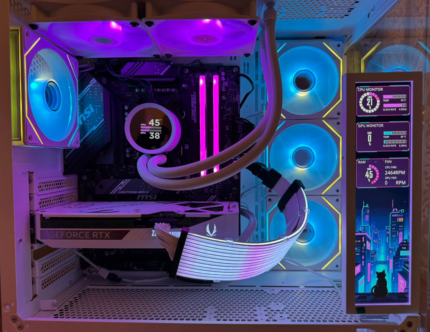 NOORAMO Frost RTX 5070 LCD Edition Gaming PC